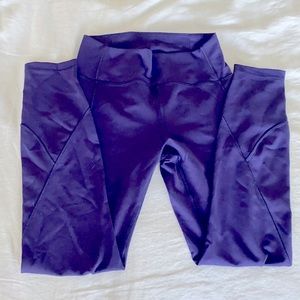 Lululemon in movement leggings dark purple Sz 6